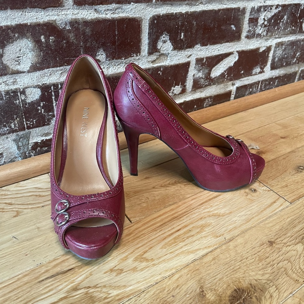 Nine West Size 5.5 high heels